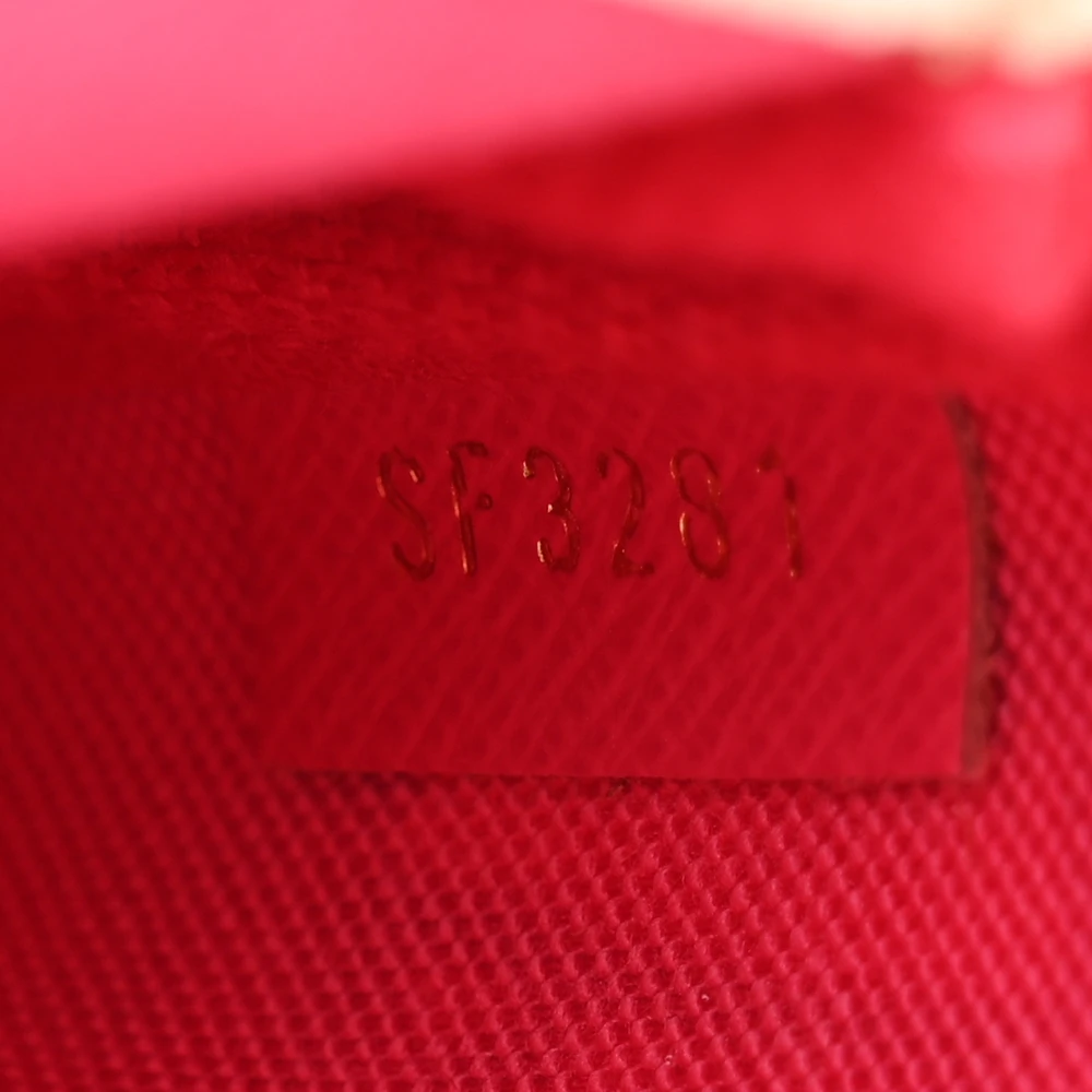 Mini Pochette Super Clone Fuchsia Damier Azur Canvas Christmas Animation Gold Hardware Bag - 图片 3