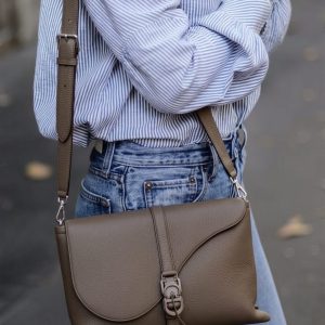 D!0r Men’s Pillow Bag Khaki Grained Calfskin Leather – Super Clone Crossbody Bags